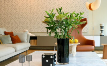 4edc2e3eb41117af1192895ec26afae2 L.jpg