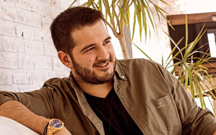 54020c317dccb929ad995900b8cac479 L.jpg