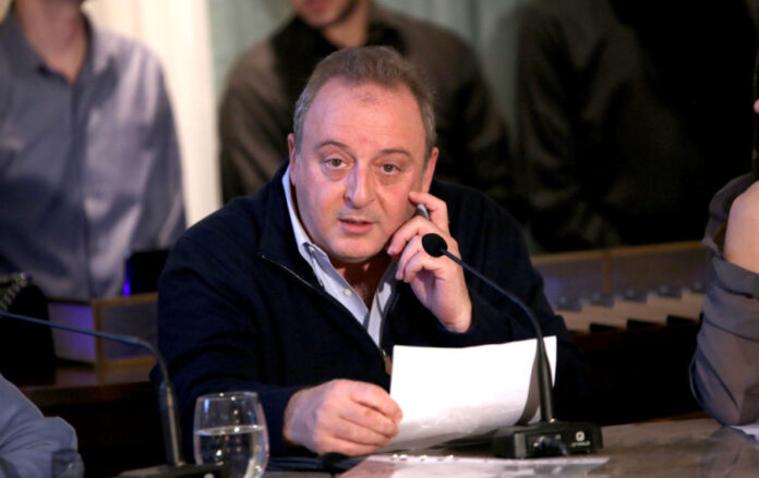 55a883d1f99522ff40376646dd50d0e3 L.jpg