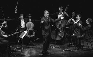 5aa646ea971431d235bd0475980d82c0 L.jpg