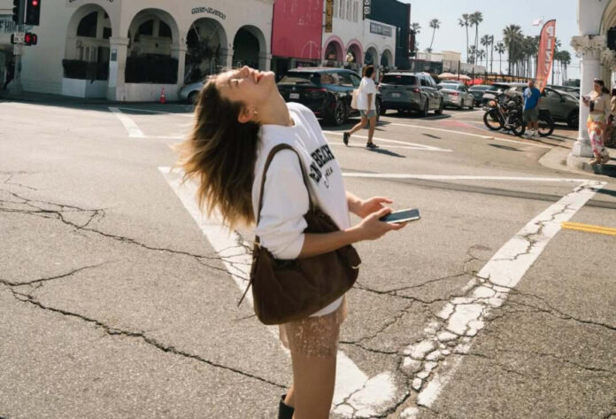 61e80917886ccd14416343dbcc695cfc L.jpg