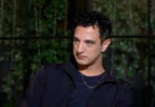 Δήμος Αναστασιάδης: «Δεν με συγκινεί καμία από τις νέες Ελληνίδες τραγουδίστριες» 63aa2ff6212f73843d78e17099ab64b9 L.jpg