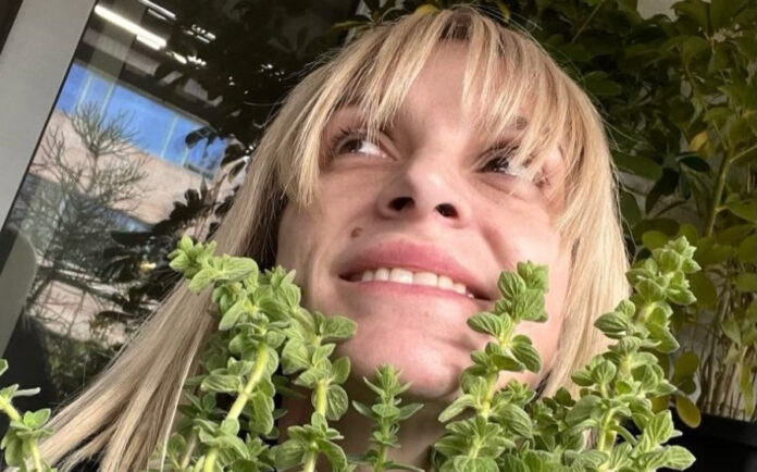 665b5b24d5e793c4fdbb9108d9c47013 L.jpg 665b5b24d5e793c4fdbb9108d9c47013 L.jpg