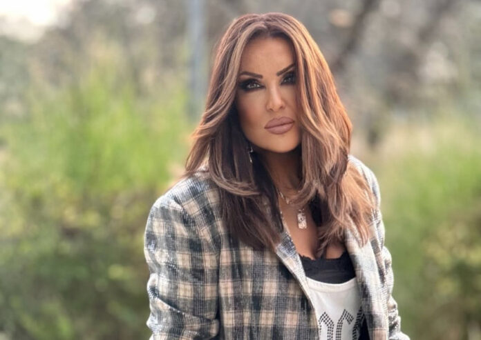 7028c110e64a3464b3610e619d60774e L.jpg