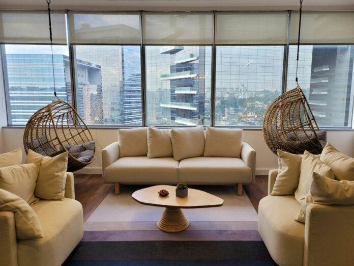 7adf52ac8459d531fc28f82bced7ffec L.jpg