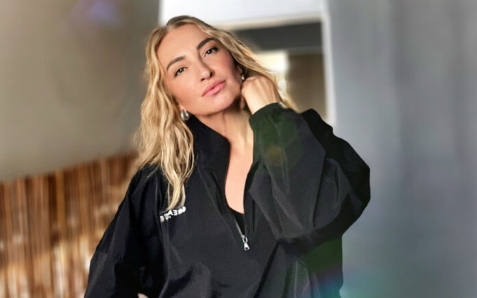 7b74aba7065fa7841e246ff2ec15c4fa L.jpg