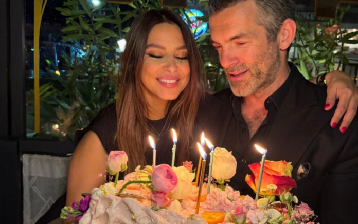 912a50a7865e45f12464659df68e141b L.jpg