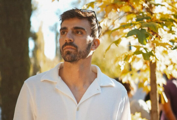 948ed71f21c140a4d516d252552adbee L.jpg