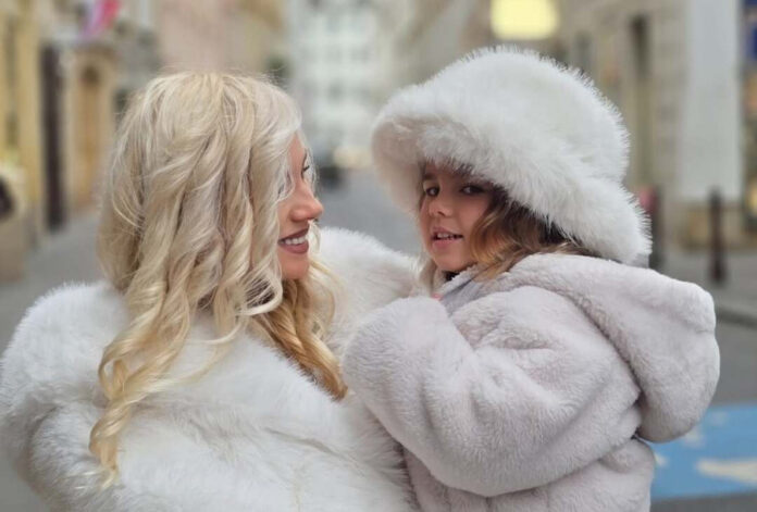 a173f849f322be2927544dc17996f16c L.jpg