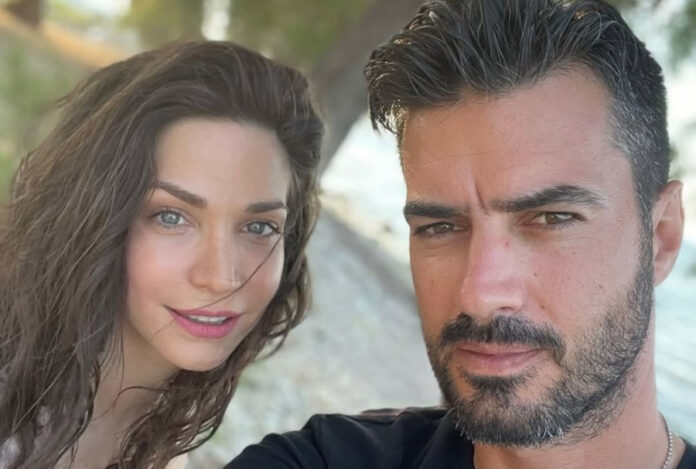 a42dbbcc66e8cc311d1bf03f861edb68 L.jpg