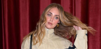 ab951b72ebe5fe2f7ea3e22c2931bf20 L.jpg