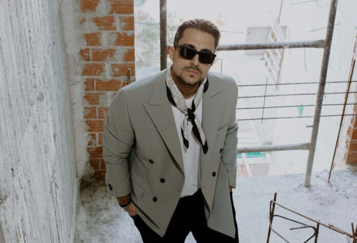 adcc2598dd413a3c2ec97e4922e1b82f L.jpg