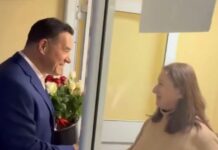 Ο Άδωνις Γεωργιάδης επισκέφθηκε το νοσοκομείο «Ερυθρός Σταυρός» και μοίρασε τριαντάφυλλα στις γυναίκες adonis 1 1200x630.jpg