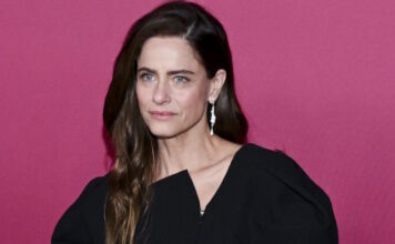 amanda peet reuters 1200x630.jpg