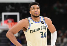 Αντετοκούνμπο: «Πρεπει να αποφασίσουμε αν θα παλέψουμε ή αν θα υψώσουμε λευκή σημαία» antetokounmpo 2 1 1200x630.jpg