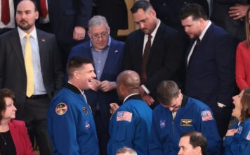 astronauts 1200x630.jpg