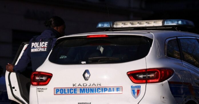 astynomia gallia reuters 1200x630.jpg