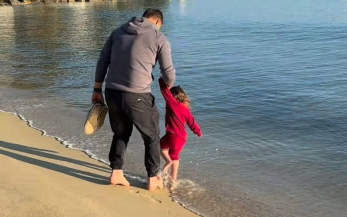 b3f9134a9c733af98d7490c4bf324dc6 L.jpg