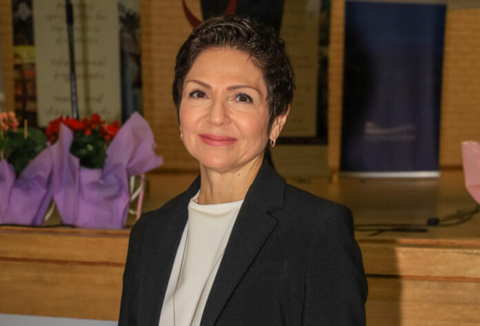 b8dedb785ba6090e9a1d1fec30e0582e L.jpg