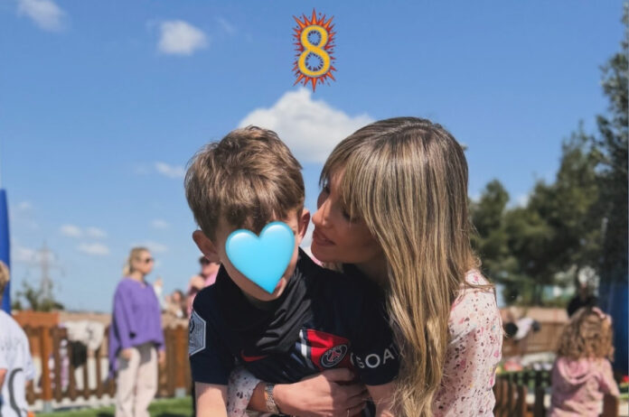 ba547ee717e7ab6bb6d755cac2f4a43c L.jpg