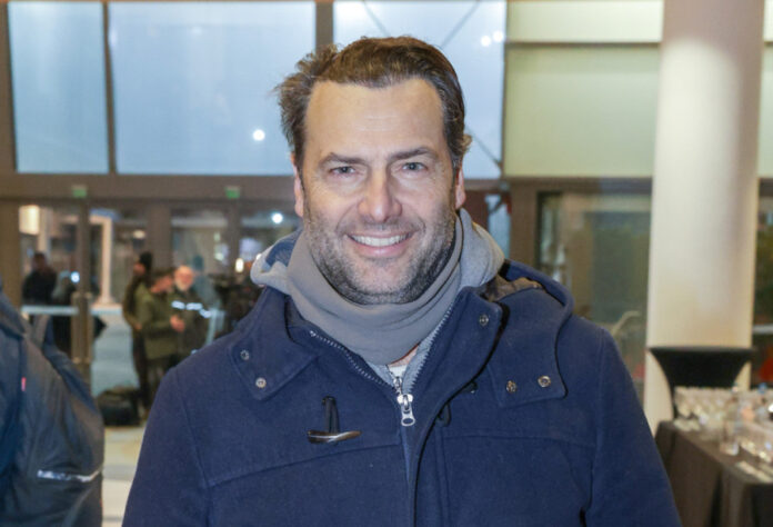 c22c689d3db53c6b0c09e5c4b68c54b2 L.jpg