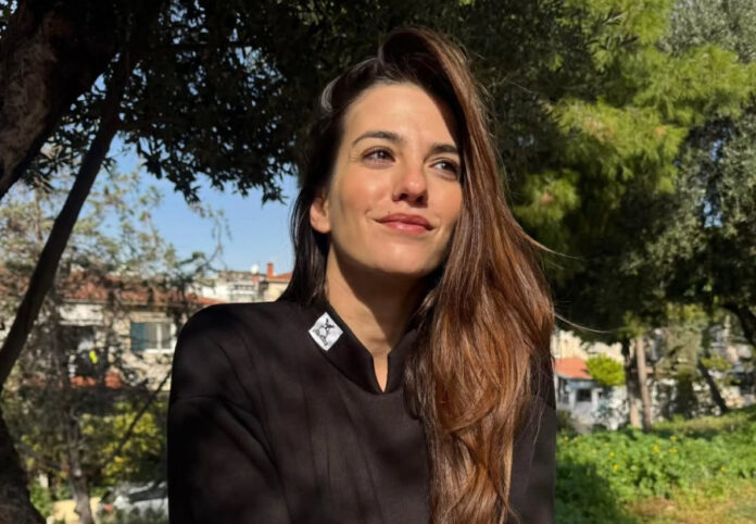 ca0a8011edae0242b1343f9484c5847d L.jpg