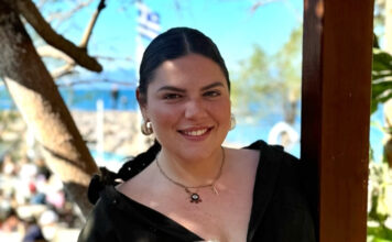 d7ef9934b39897745f498f9ca6ff28de L.jpg