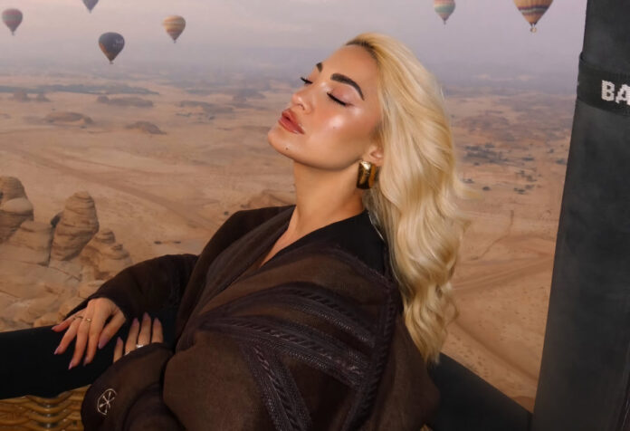 dbb2f27df069d91f07f0686b18451733 L.jpg