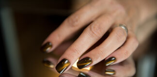 dragon scale nails 1024x682.jpg