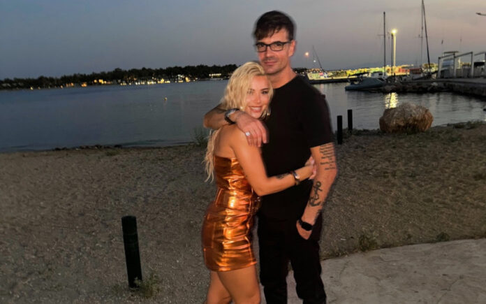 e37e0ba2920dfb8e87eb20030004a0d3 L.jpg