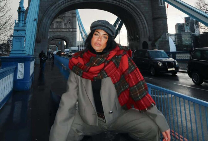 eb90440bab134e869508f21f75cdf483 L.jpg eb90440bab134e869508f21f75cdf483 L.jpg