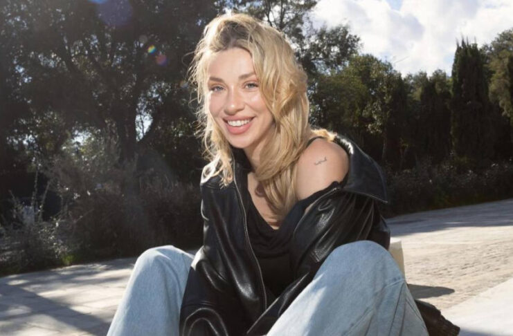 f0d262df8530e090e72f24d7637f1e02 L.jpg