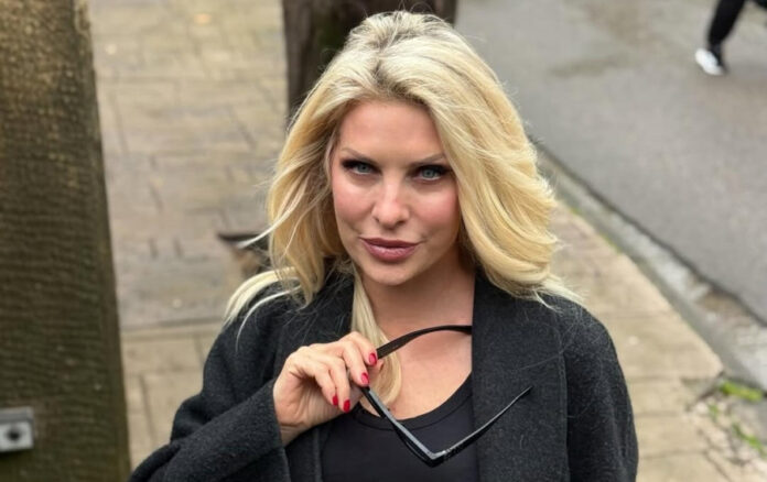 f73a117ed869bf27aee3c3ab72251120 L.jpg