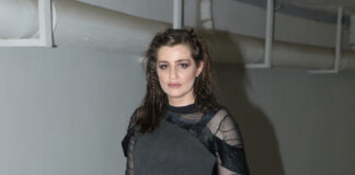 f7efb4e81ca2745f13e72a92819c7e3e L.jpg