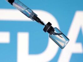 Δικαστήριο «έβαλε φρένο» στις αλλαγές που προωθεί ο Τραμπ για το εμβολιασμό στις ΗΠΑ fda vaccine 1200x630.jpg