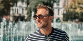 fda84feae4e825e8f23b621067dbfc93 L.jpg