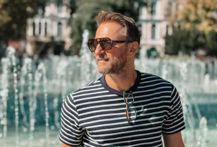 fda84feae4e825e8f23b621067dbfc93 L.jpg fda84feae4e825e8f23b621067dbfc93 L.jpg