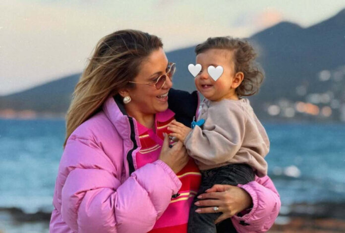 fdacec45bfed17d112747b24f3d95959 L.jpg