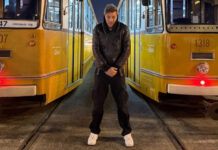 ff6a2ff86e45ac74b4d9d5baa20d4d31 L.jpg