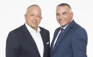 ffe99570c3a5551e5e5cf5587e04224c L.jpg