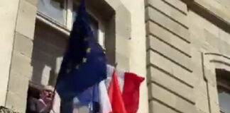 france flags ee 30032026 1200x630.jpg