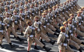 frouroi ths epanastashs r 1200x630.jpg