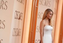 Όσκαρ 2026: Το σέξι φόρεμα της Γκουίνεθ Πάλτροου με άκρως αποκαλυπτικό σκίσιμο gwyneth paltrow11 1200x630.jpg