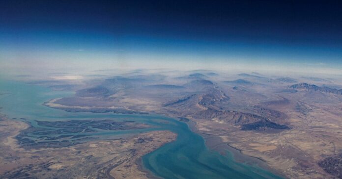 hormuz 1 2 1200x630.jpg