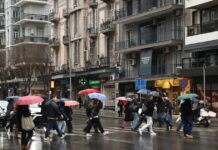 Καιρός αύριο: Βροχές, καταιγίδες και χιόνια στα ορεινά – Οι άνεμοι αγγίζουν τα 7 μποφόρ kairos1 1 1200x630.jpg