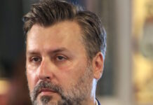 Ο Γιάννης Καλλιάνος αποκάλυψε ότι απέβαλε η σύζυγός του: «Εδώ και δέκα μέρες κλαίει συνεχώς» kallianos2 ndp 1200x630.jpg