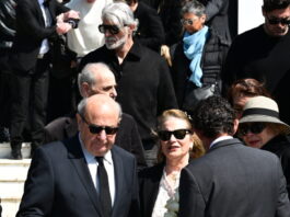 Κηδεία Γιώργου Μαρίνου: Το τελευταίο χειροκρότημα στον πρώτο σόουμαν της Ελλάδας khdeia7 1200x630.jpg