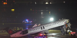 laguardia reuters 1200x630.jpg