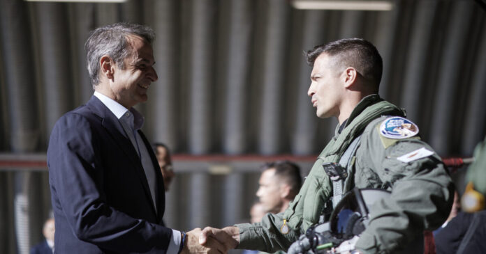 mitsotakis kipros pilotoi f16 vasiki 1200x630.jpg