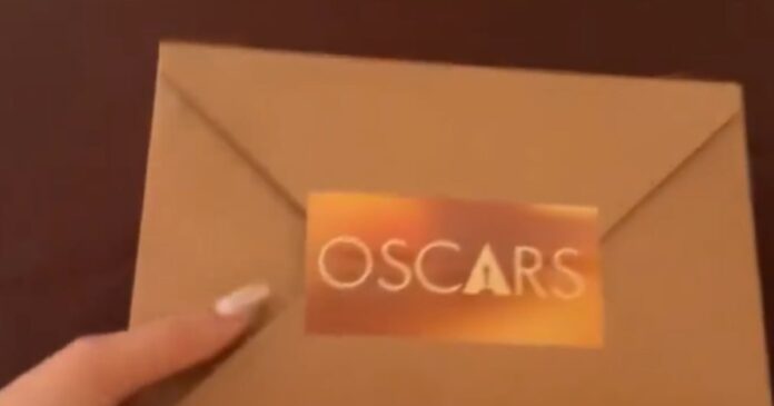 oscar box1 1200x630.jpg